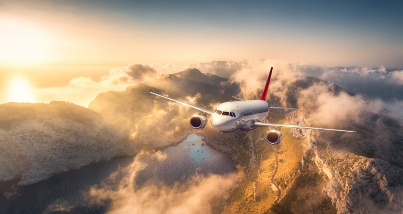 camping-ST LAURENT DU VAR-min_airplane-jet-fly-aircraft-air-plane-1600513-pxhere.com